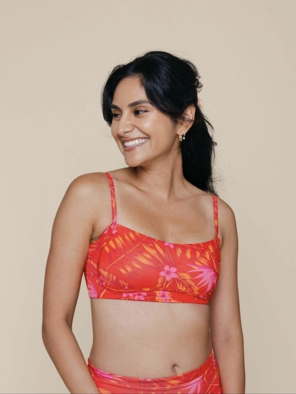 Kitty and Vibe Bathing Suit Top NWT Medium Maui